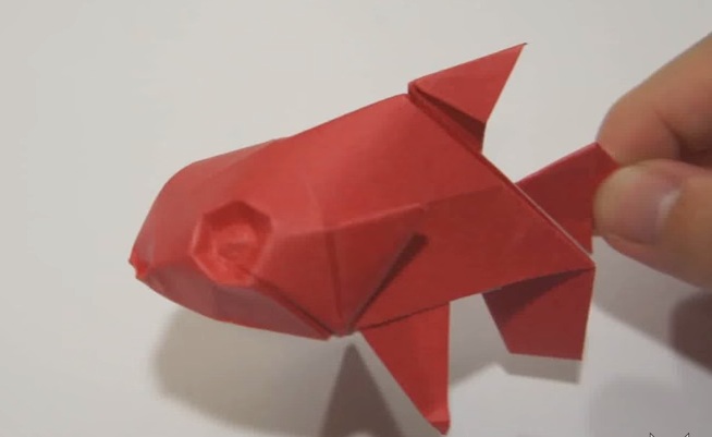 Cách gấp con cá theo nghệ thuật xếp giấy Origami