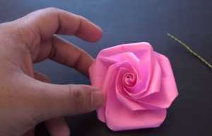 Gấp hoa hồng Origami cho ngày Valentine ý nghĩa