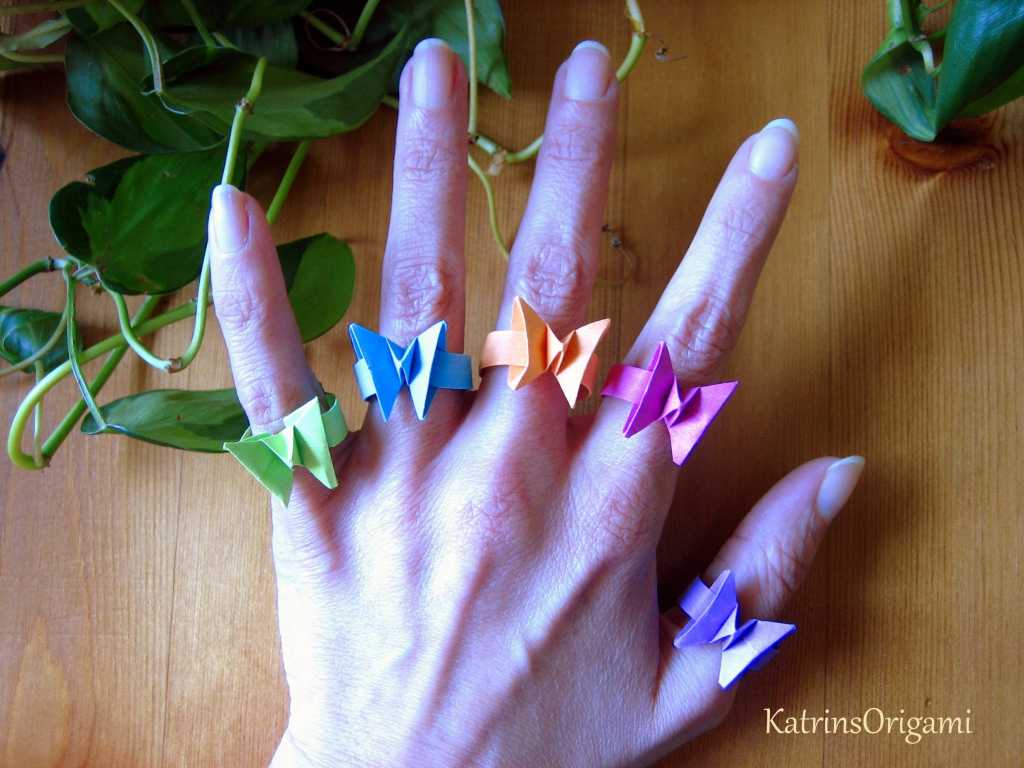 Cách gấp chiếc nhẫn đính cánh bướm Origami