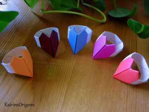Cách gấp cặp nhẫn đính trái tim theo nghệ thuật xếp giấy Origami