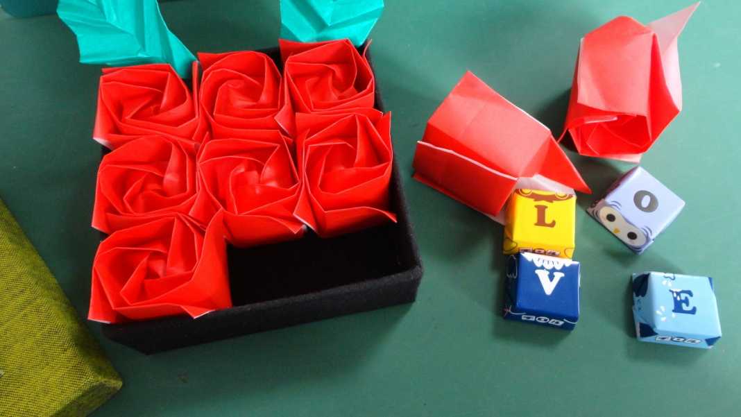 Cách gấp hoa giấy Origami