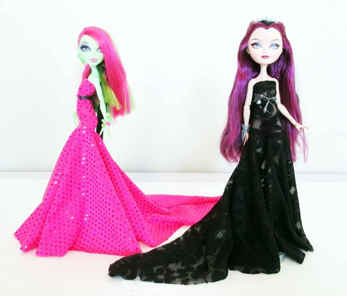 Búp bê barbie có show truyền hình thực tế thi thiết kế thời trang