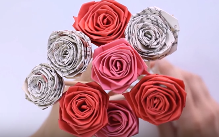 Cách làm hoa hồng bằng giấy cuộn