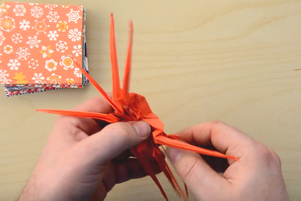 Cách gấp con nhện bằng giấy