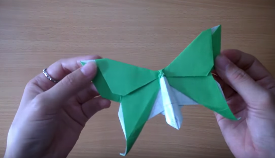 Đồ chơi tự tạo: Cách gấp con bướm bằng giấy theo phong cách ...