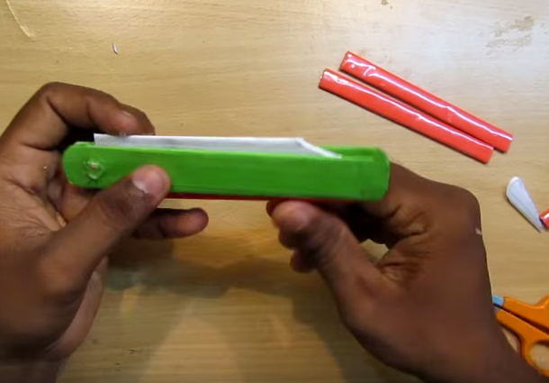 Cách làm dao găm đồ chơi bằng giấy