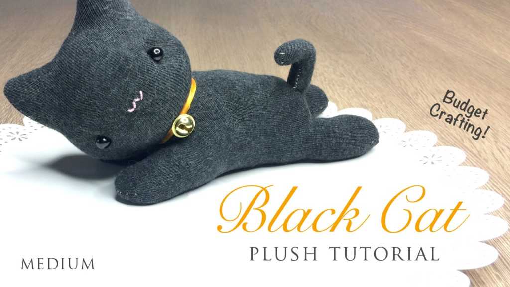 Cách làm mèo đen của phù thủy bằng bông và bít tất