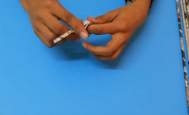 Cách làm chiếc bát bằng keo sữa và giấy
