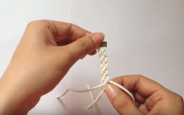Cách làm vòng tay handmade thắt bím bốn dây xinh xắn