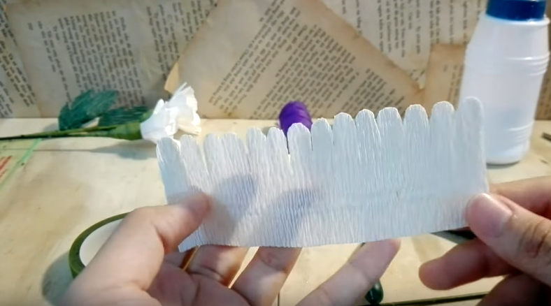 Cách làm cúc họa mi tuyệt đẹp bằng giấy nhún