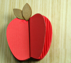 Cách làm giấy nhớ hình quả táo lạ mắt