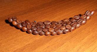 Làm mới không gian nhà bằng tranh 3D sống động làm từ hạt cafe
