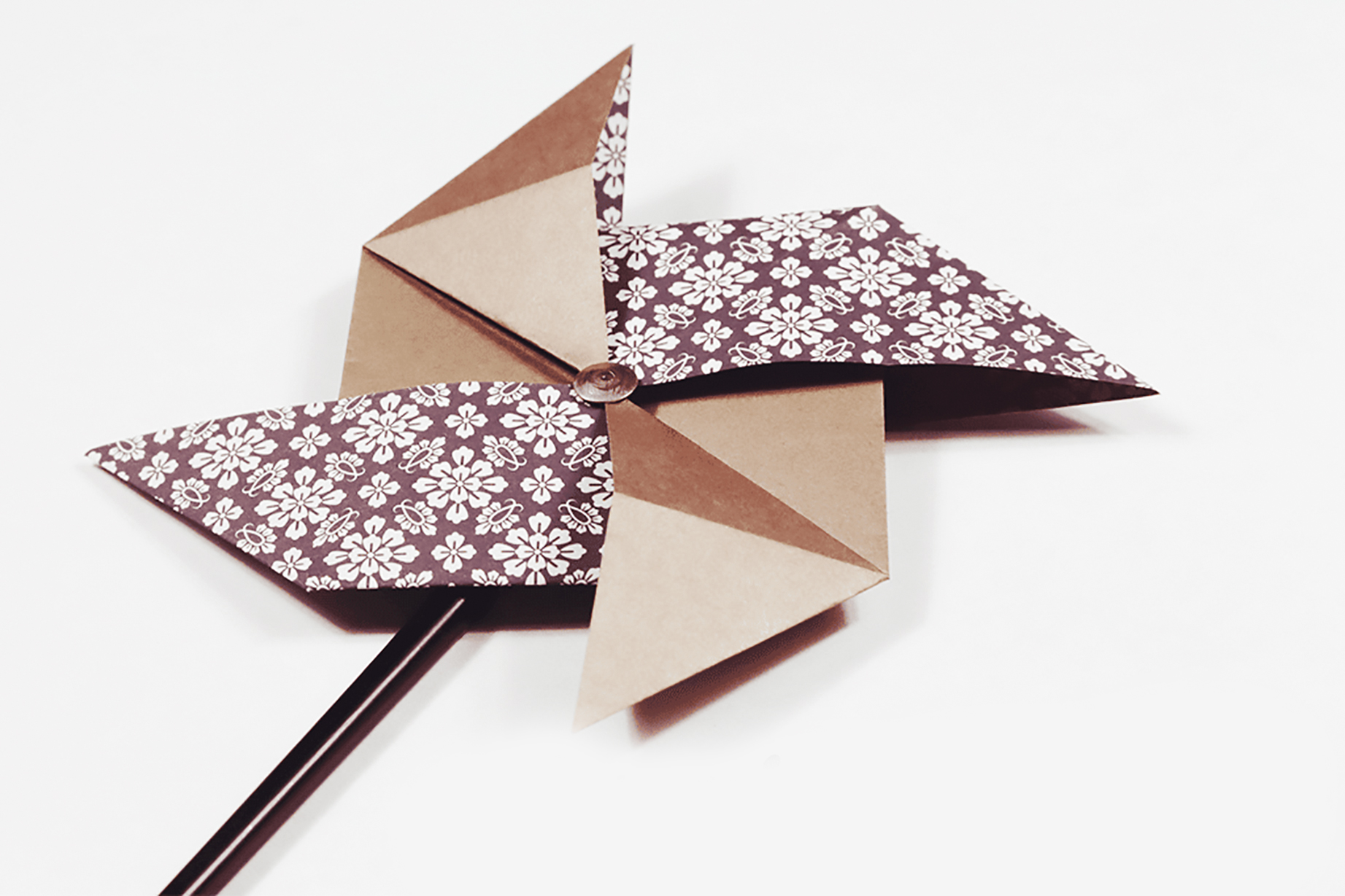 Cách gấp chong chóng tuổi thơ Origami đơn giản -