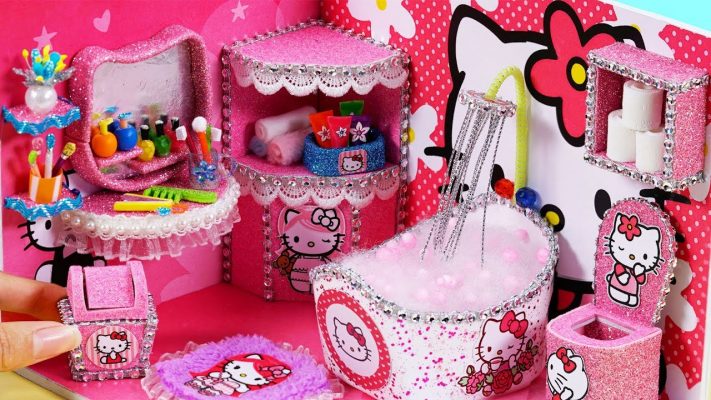 Làm mô hình phòng tắm thu nhỏ Hello Kitty